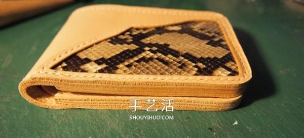 The most detailed leather art tutorial teaches you how to make a cowhide wallet step by step