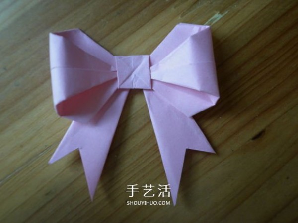 Easy to learn origami bow, how to fold a square paper bow