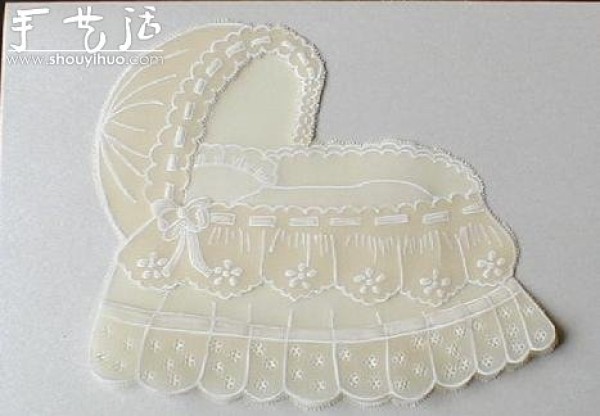 Appreciation of elegant and delicate paper lace works