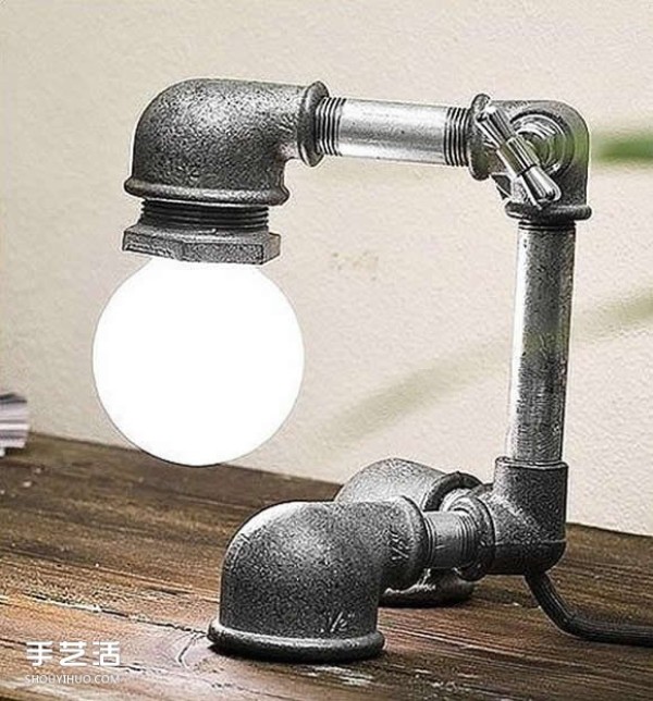 Pictures of personalized table lamps made by DIY metal pipe materials