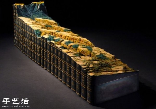 The book sculptures created by "Encyclopedia Britannica" say goodbye to traditional printing~