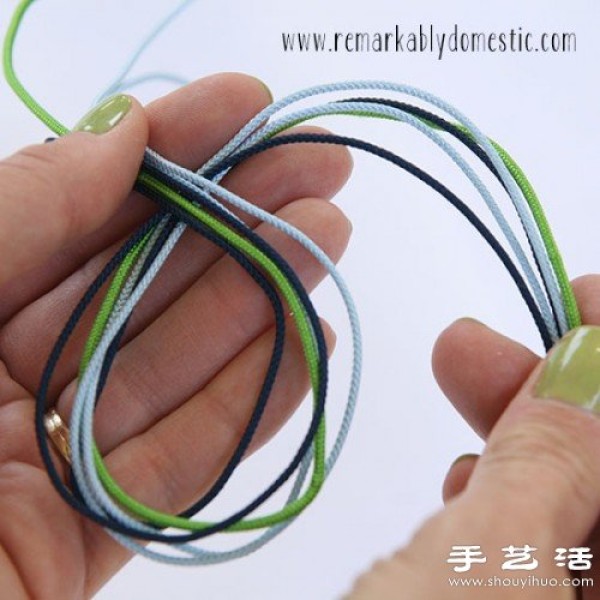 DIY tutorial on how to make a small fresh style knotted rope bracelet