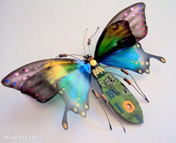 Beautiful insect sculptures handmade from waste circuit boards