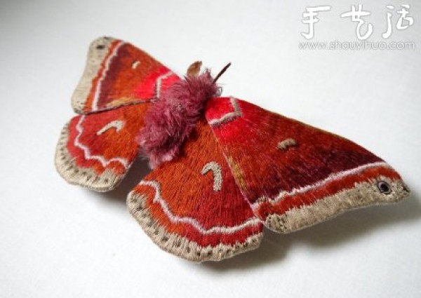 Insects of fabric art: butterflies, moths, grasshoppers