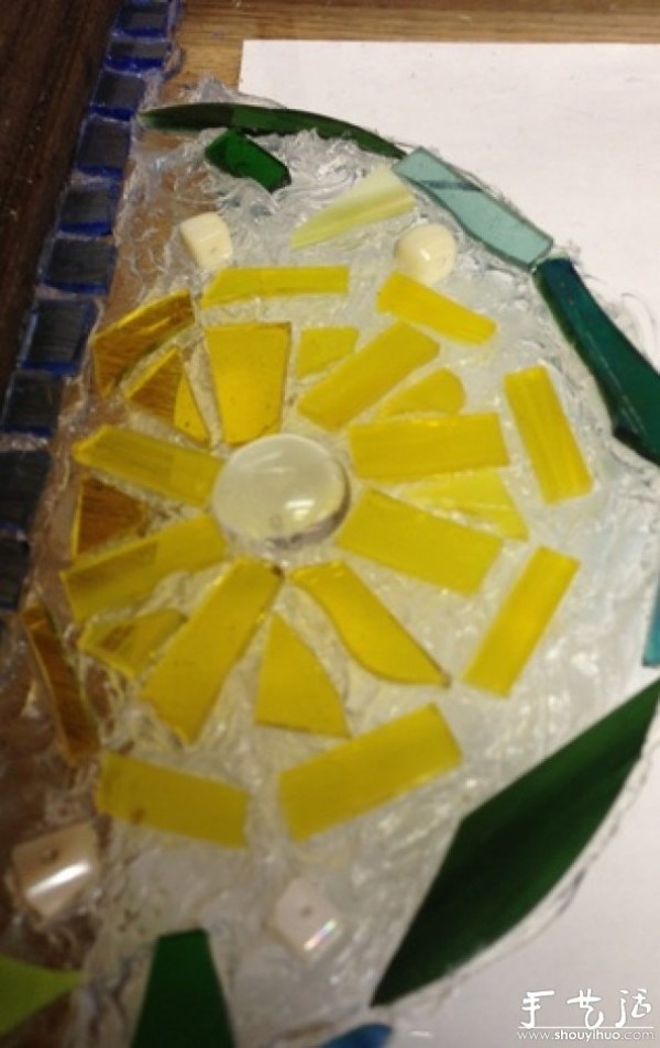 DIY method for mosaic glass windows