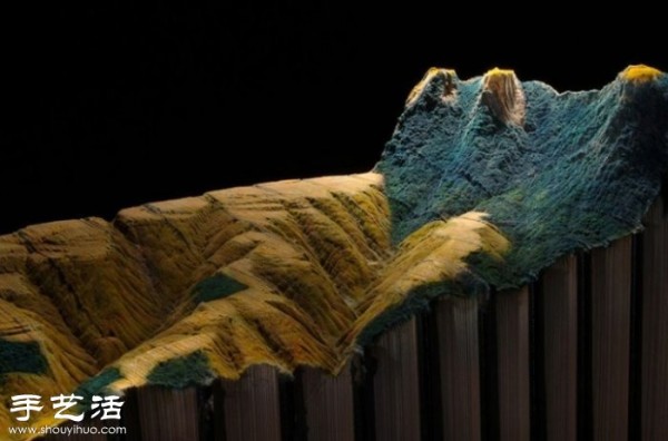 The book sculptures created by "Encyclopedia Britannica" say goodbye to traditional printing~