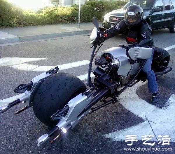 Foreigners DIY Bat Motorcycles