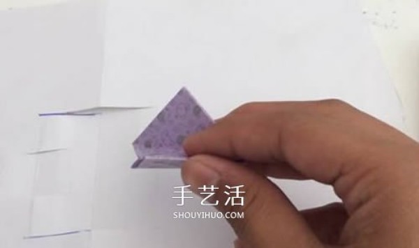 How to fold a simple airplane hand puppet: How to fold a hand-made origami hand puppet for young children