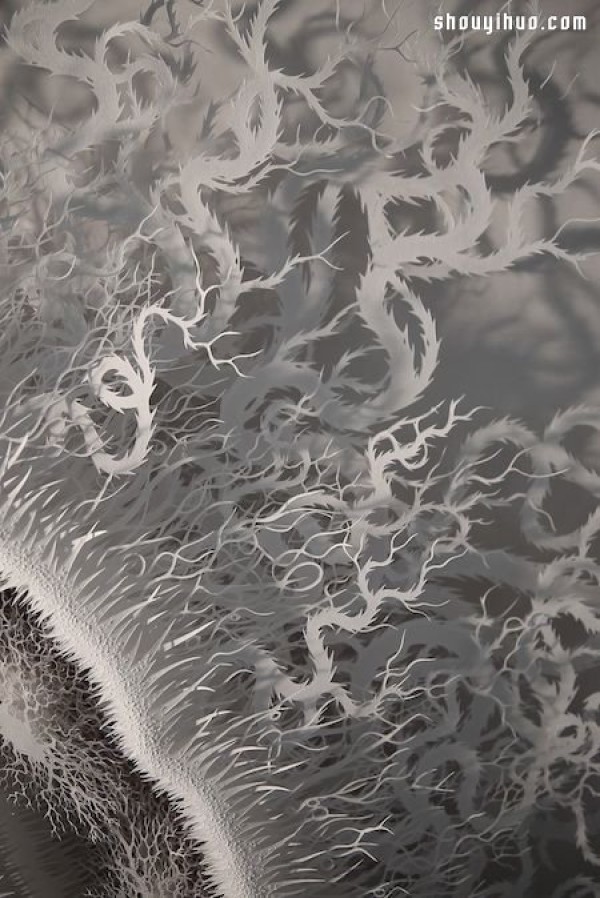 It turns out that bacteria can also be so beautiful! Ultra-fine microbial paper sculpture