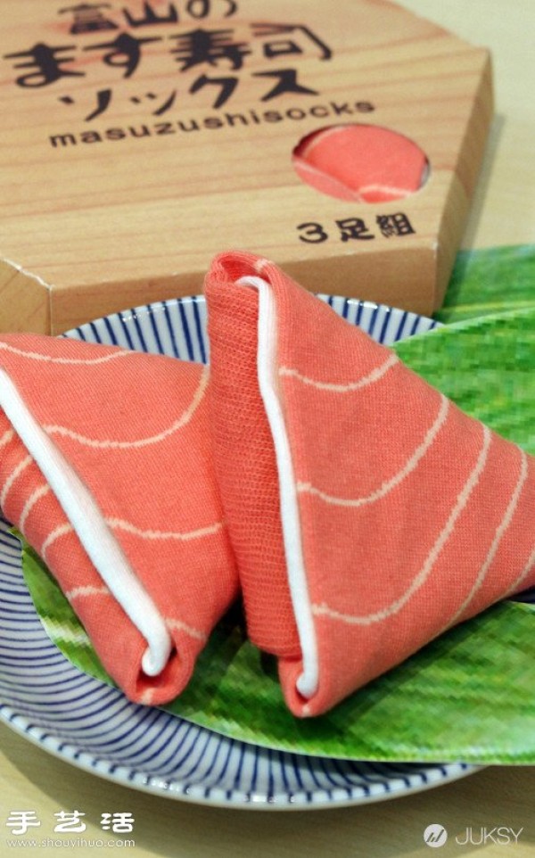 Creative sashimi sushi socks invented by Japanese people