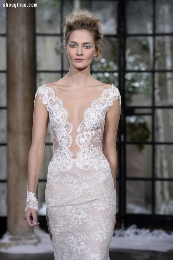 Not only romantic but also elegant, 11 sexy wedding dresses that break the traditional impression