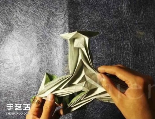 Sansheng Rose Origami Illustration: Fold Three Roses from One Piece of Paper