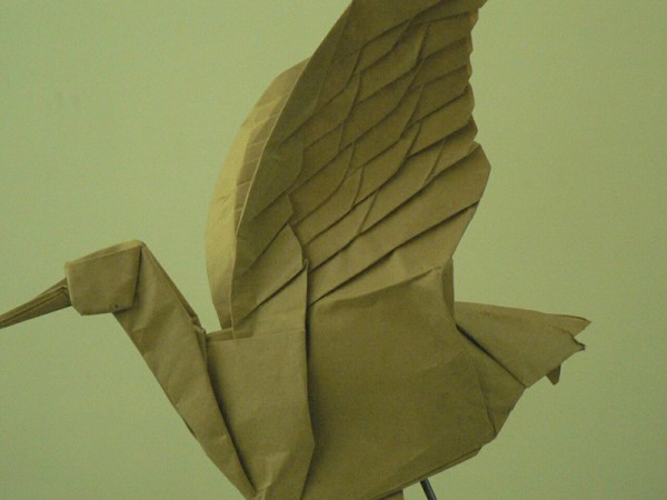 Super-realistic "crane" hand-made origami work