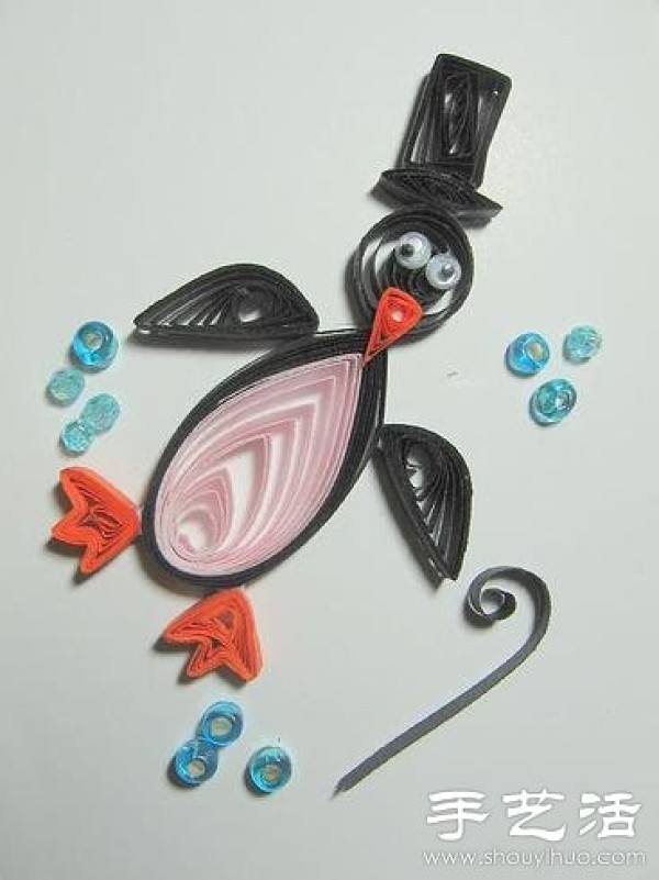 Simple and cute handmade paper quilling works