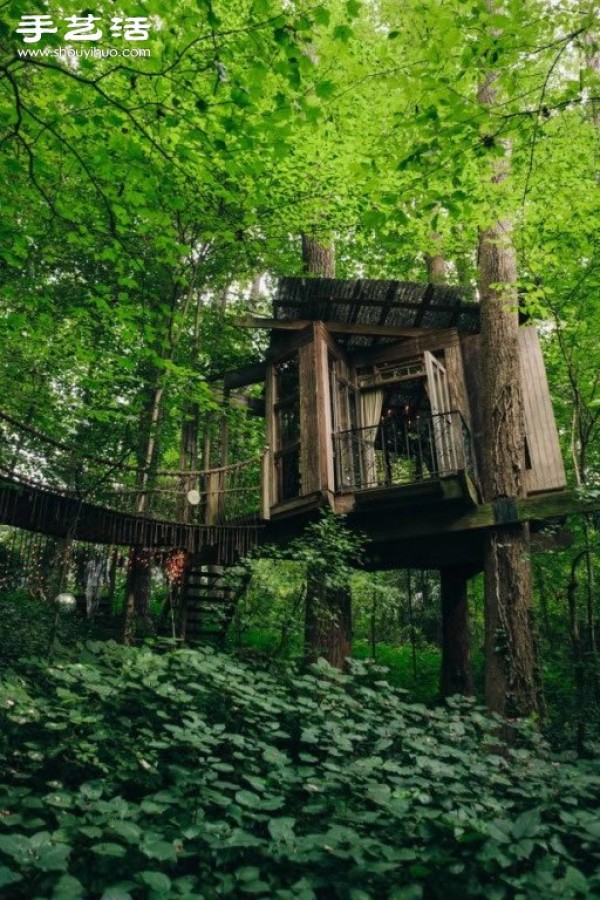 Childhood fantasy of a dream tree house, a secret base in the forest! 