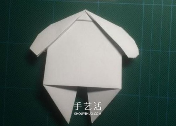 Childrens hand-made origami Daibai illustrates the simple and cute folding method of Daibai