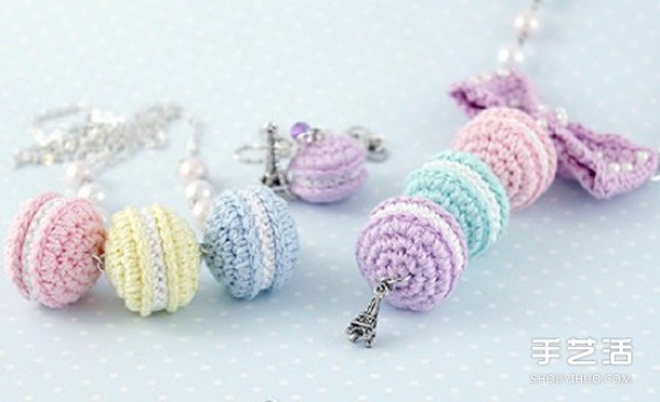 Illustration of the weaving method of crocheted macarons, tutorial of crocheting macarons