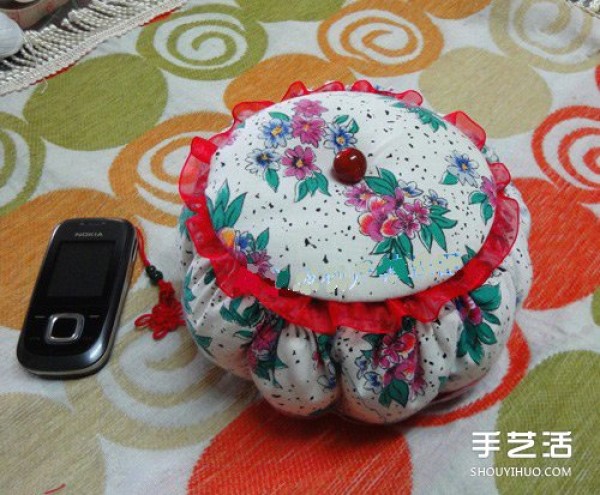 Detailed illustrated tutorial on DIY production method of fabric pumpkin storage basket