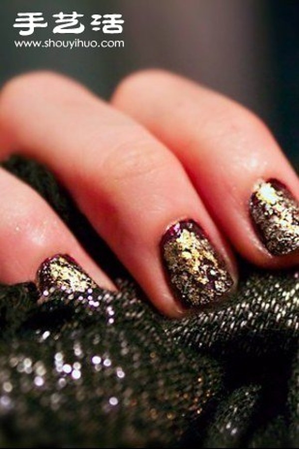 13 Easy-to-Use Autumn and Winter Nail Art Styles