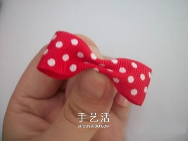 Homemade childrens bow hairpin, handmade DIY little girls bow hairpin