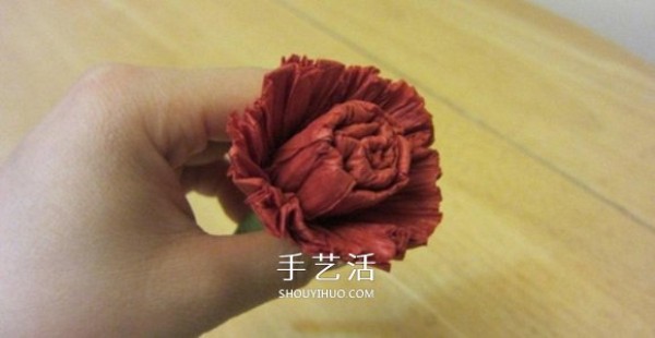 How to fold carnations with detailed illustrations and Mothers Day carnation origami tutorial