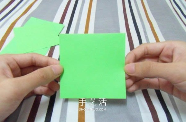 Tutorial on handmade origami flower holders can perfectly match Kawasaki roses