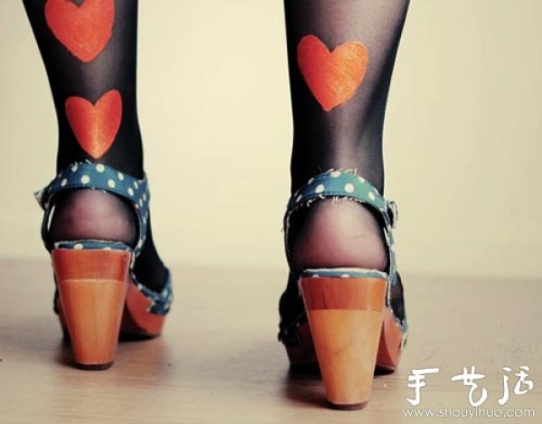 How to print cute heart-shaped patterns on stockings