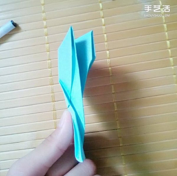 How to Origami a Chinese Valentines Day Gift Box, Illustrations of How to Fold an Octagonal Paper Box