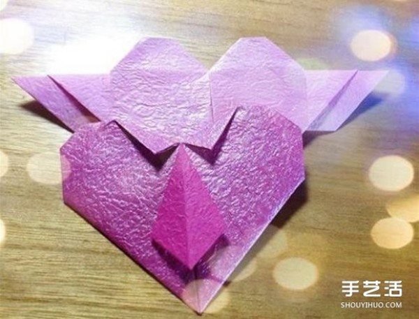 How to fold a tie and a heart, an illustration of the origami tutorial for a beautiful tie and heart