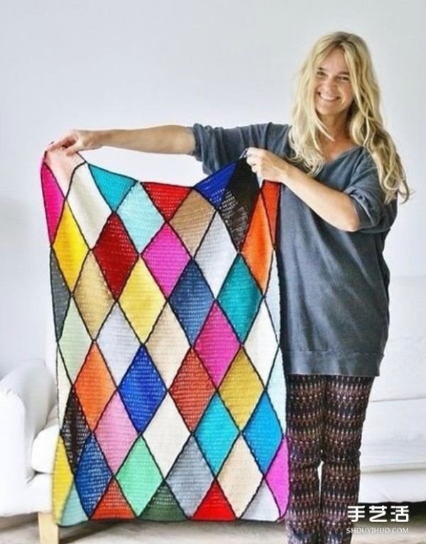 Illustration of a beautiful hand-knitted blanket pattern that looks like a jigsaw puzzle