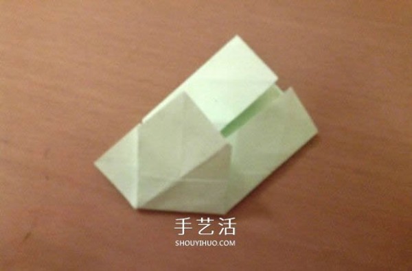 How to fold a lucky four-leaf clover and how to make an origami four-leaf clover step by step" border= "0" width="580" height="392" src="https://img.111diy.com/timthumb.php?src=/d/file/20220112/mq1s2niqboy.jpg" /></p>
<p align="center"><img alt="Illustration of how to fold a lucky four-leaf clover Step by step diagram of how to make origami four-leaf clover"  alt=