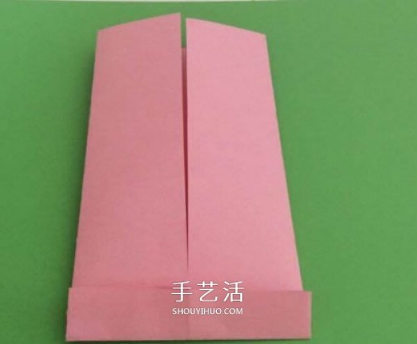 How to fold a simple triangular paper box, origami a paper box with a love lock