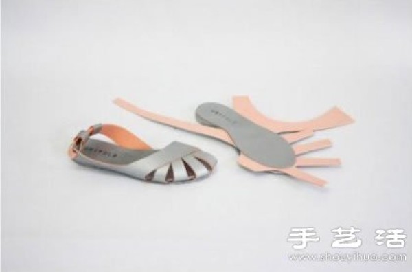 Illustrated tutorial on hand-making of two types of leather sandals