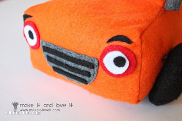 How to make cute non-woven toy trucks and vans with fabric art