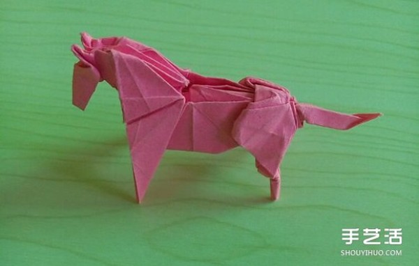 Hideo Komatsus Horse Origami Illustration, a Super Detailed Three-dimensional Horse Origami Tutorial