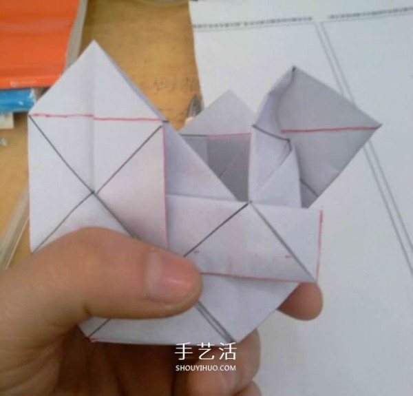 Step-by-step diagram of how to fold a Rothbard rose, origami Fukuyama