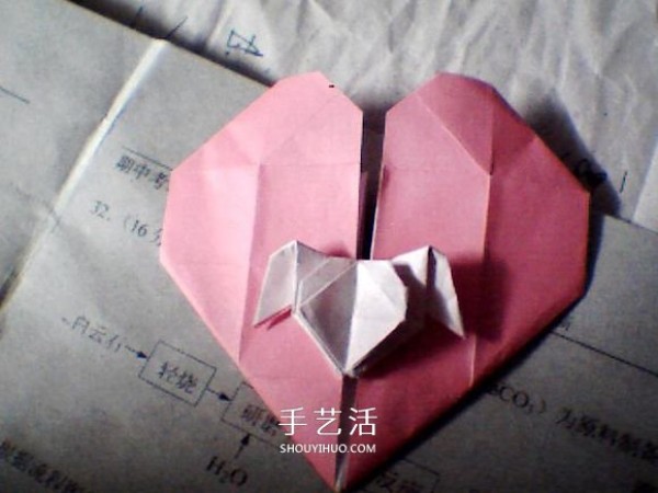 Illustrations on how to fold Valentines Day love origami with wings to make a perfect match