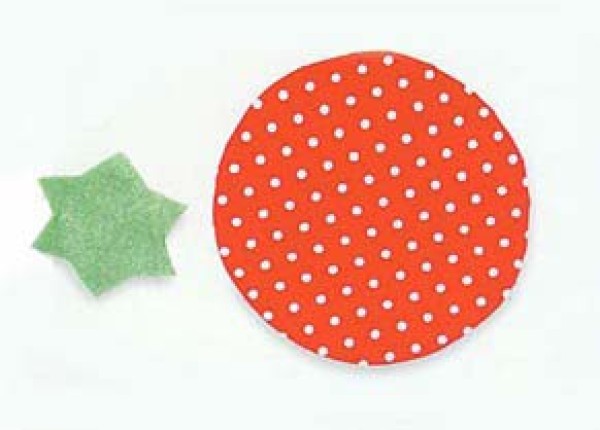 Tutorial on handmade fabric art of strawberry shaped curtain buckle