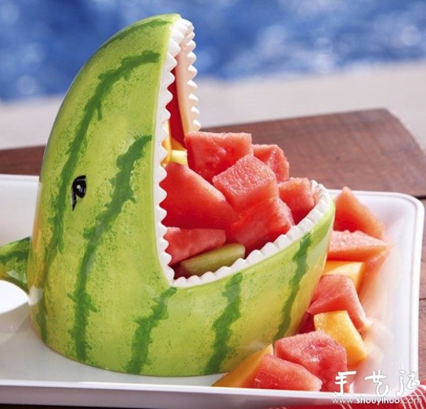 DIY Shark Head Fruit Plate with Watermelon Peel