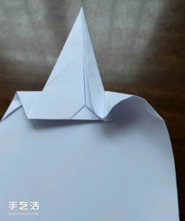 How to use paper to fold a fighter jet and illustrate how to fold an A4 paper fighter jet