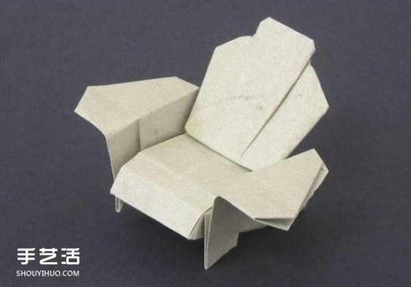 Illustration of the folding method of the origami sofa chair and the folding steps of the handmade sofa chair