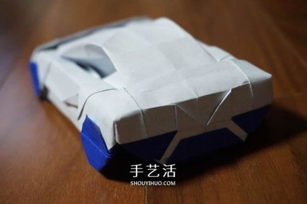 How to fold a complex three-dimensional sports car with detailed steps of origami sports car