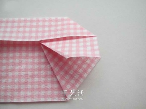 How to fold a love box and how to fold a heart-shaped carton with a lid." border="0" width="580" height="435" src="https://img.111diy.com/timthumb.php?src=/d/file/20220112/l1ldgzagek3.jpg" /></p>
<p>Flat. </p>

<p align="center"><img alt="How to fold a heart-shaped box with a lid. Illustration of the steps for folding a heart-shaped paper box."  alt=