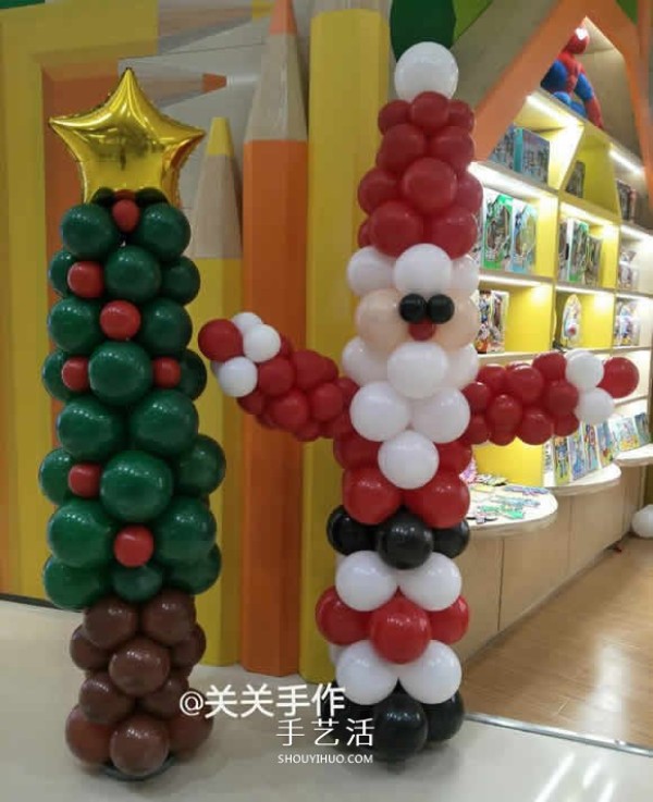 Christmas gift for children: How to make Santa Claus holding a balloon