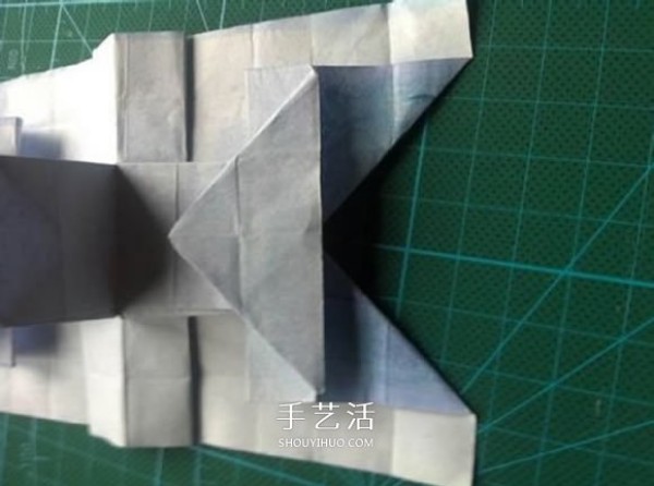 Naoyuki Tanitas origami tutorial, illustrations of how to fold a cute tissue box