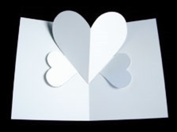 How to make simple love cards and make homemade three-dimensional love cards with illustrations