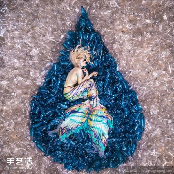 The ocean of ten thousand plastic bottles uses mermaids to interpret environmental issues