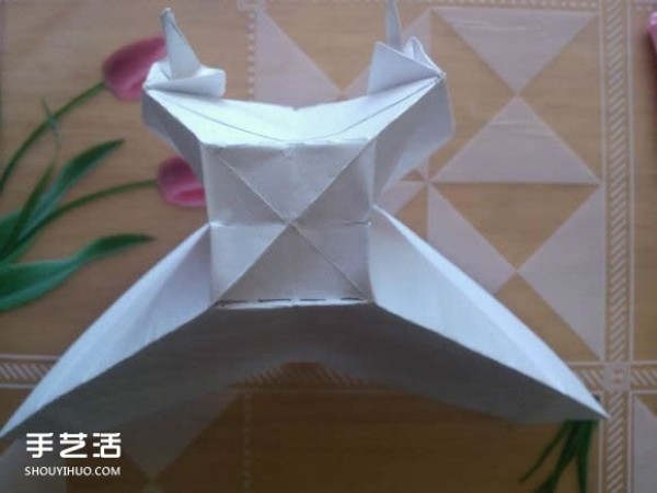 Origami diagram of a grand piano and how to fold a three-dimensional grand piano step by step