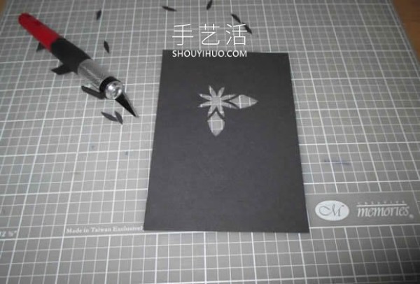 Illustrated tutorial on how to make a beautiful flower thankful card