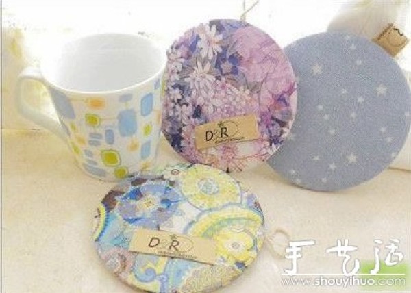 DIY beautiful coasters from waste CDs